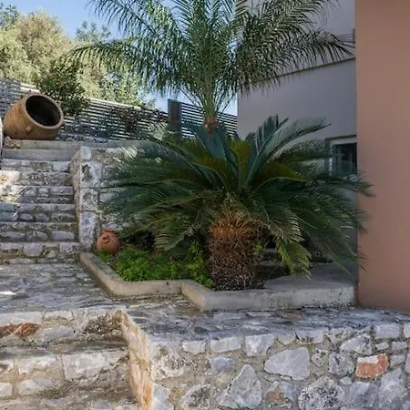 Charilena's Luxury Apartment *