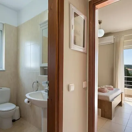 Charilena's Luxury Apartment